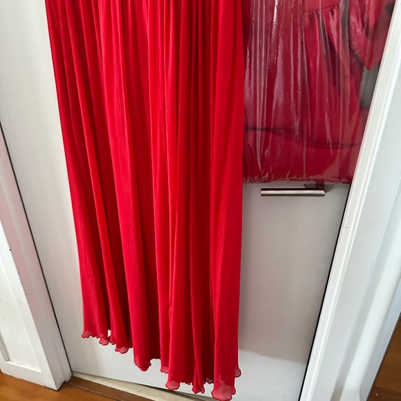 BADGLEY MISCHKA Women's Red Maxi Dress 4 SMALL Pleated Surplice Flowy - Picture 5 of 10